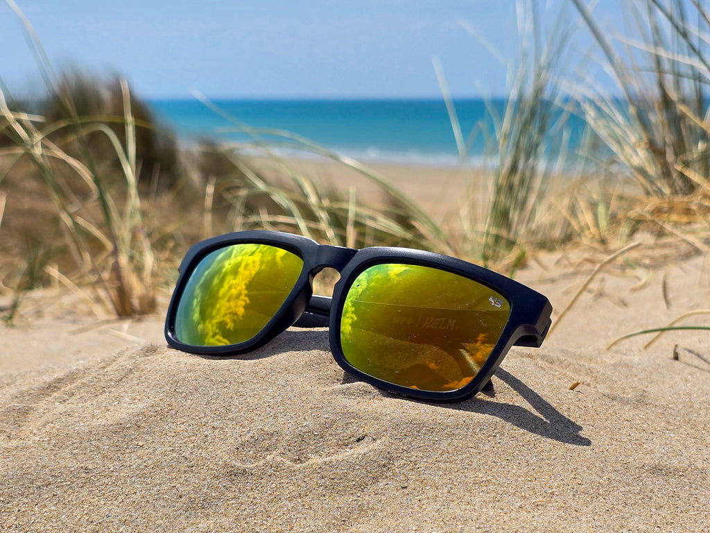 Lunettes de Soleil Homme/Femme  - Monture Carrée Noir Blanc & Verres Miroir Orange - Protection UV