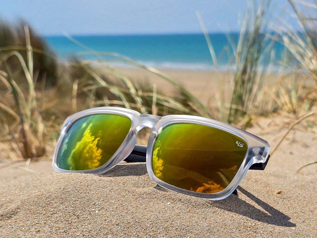 Lunettes de Soleil Homme/Femme  - Monture Carrée Translucide Noir& Verres Miroir Orange - Protection UV