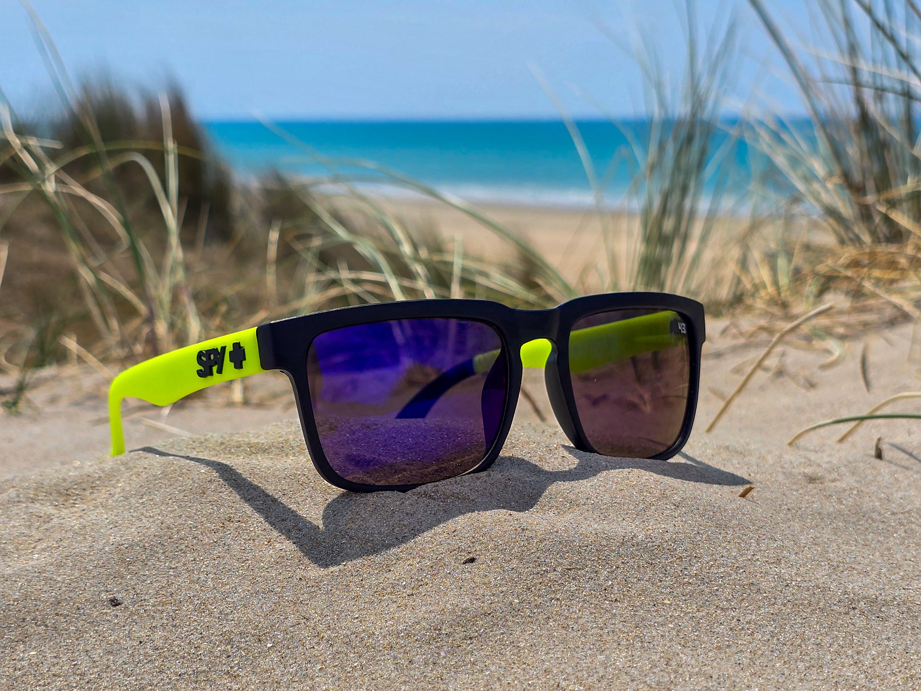 Lunettes de Soleil Homme/Femme  - Monture jaune & Miroir Noire - Protection UV
